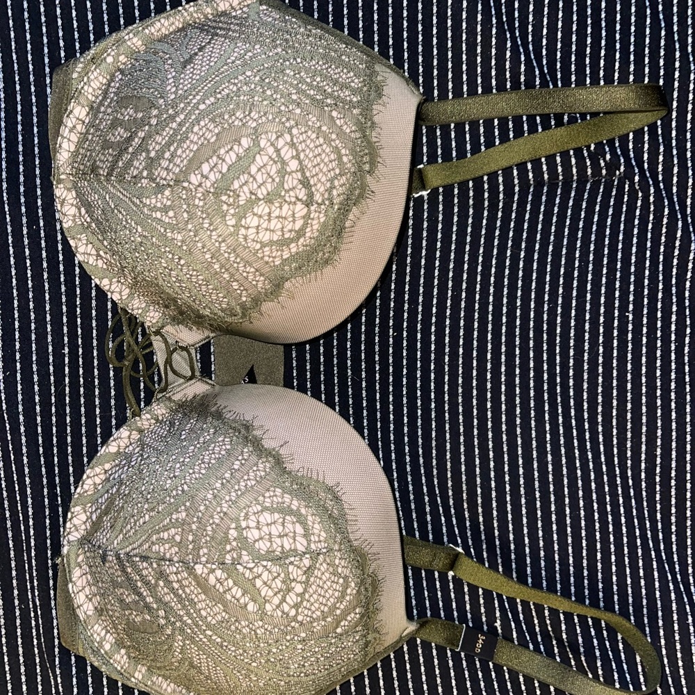 Victoria secret bra